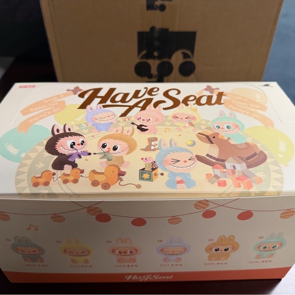 Pop Mart - Labubu- Have a Seat Blind Boxes - Picture 1 of 4